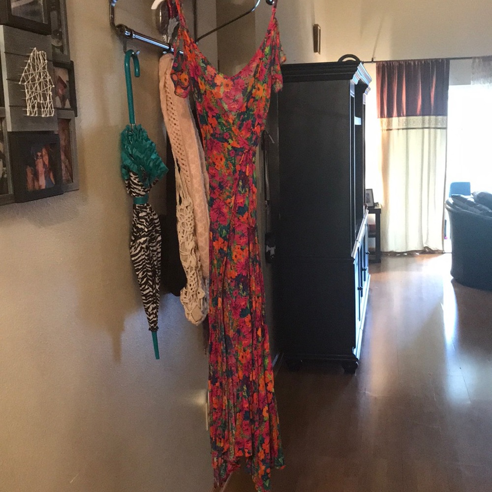 One Size Fits All Swim 🏊‍♀️ Suit Cover Up